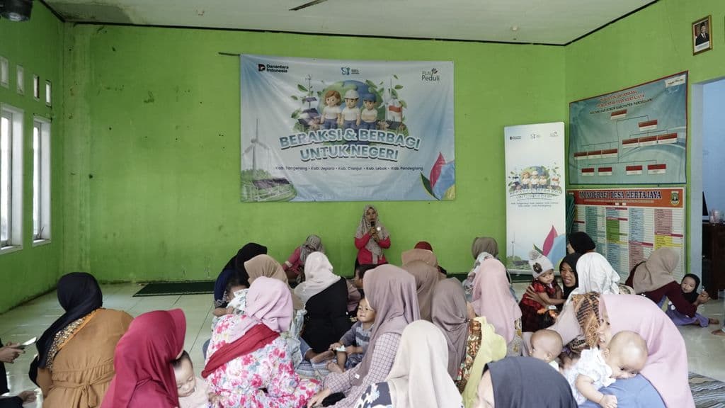 Foto Edukasi kepada ibu-ibu hamil di Lebak, Banten